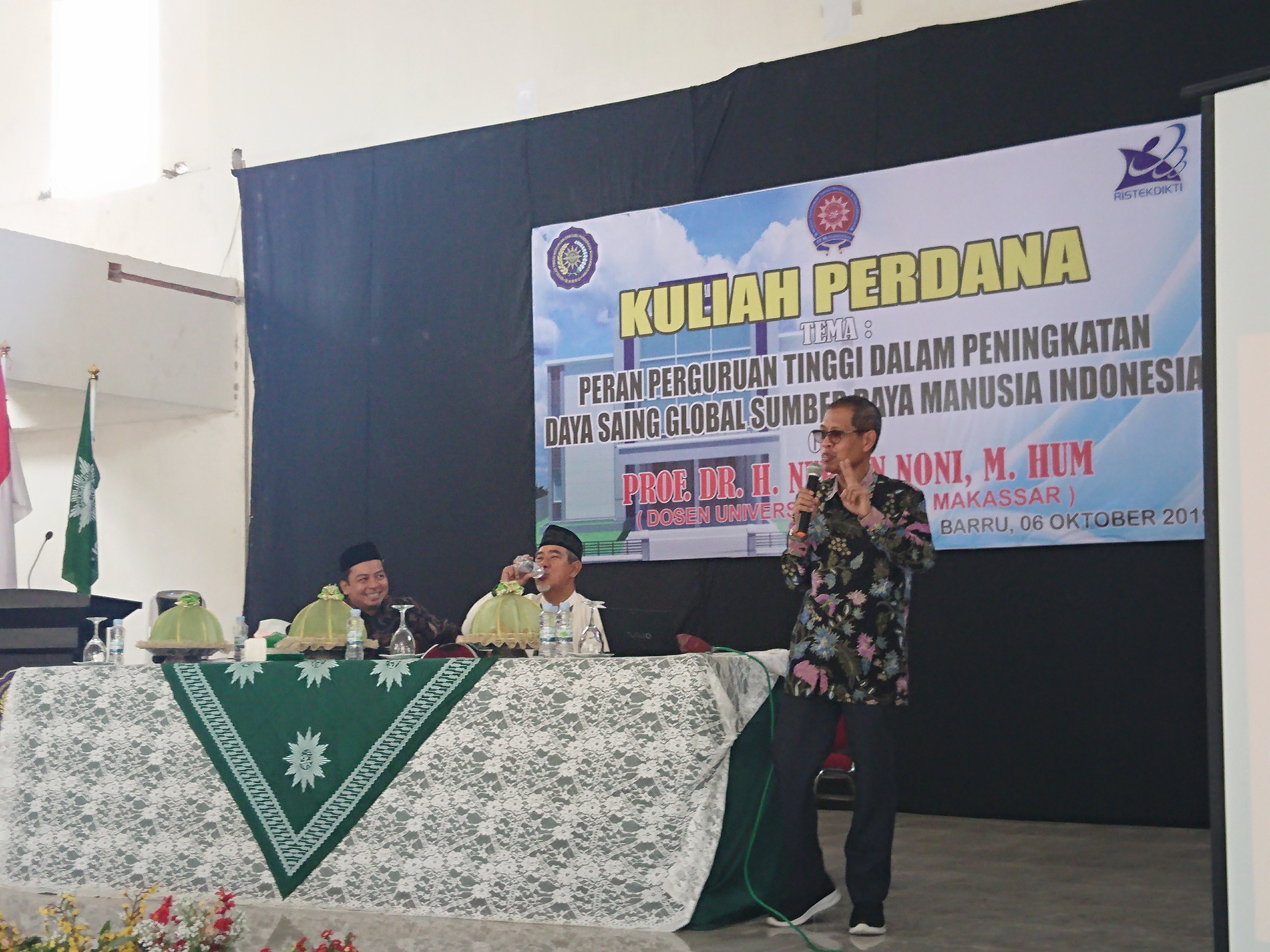 Prof. Dr. H. Nurdin Noni dengan materi Daya Saing Gobal SDM di Indonesia